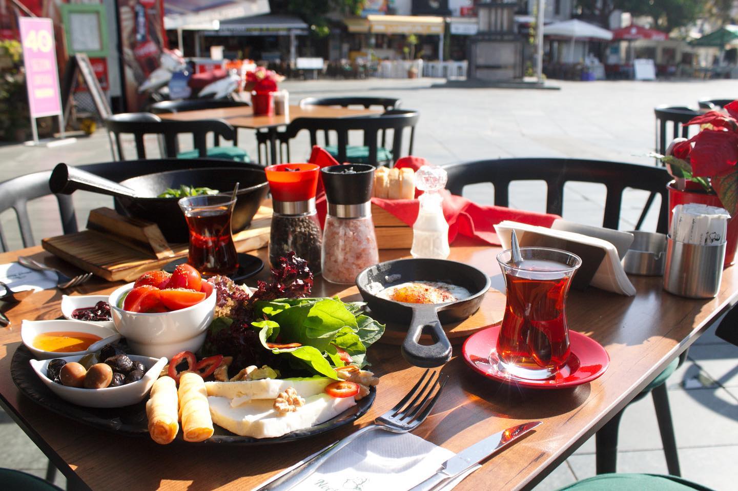 Noel Baba Cafe & Bistro breakfast